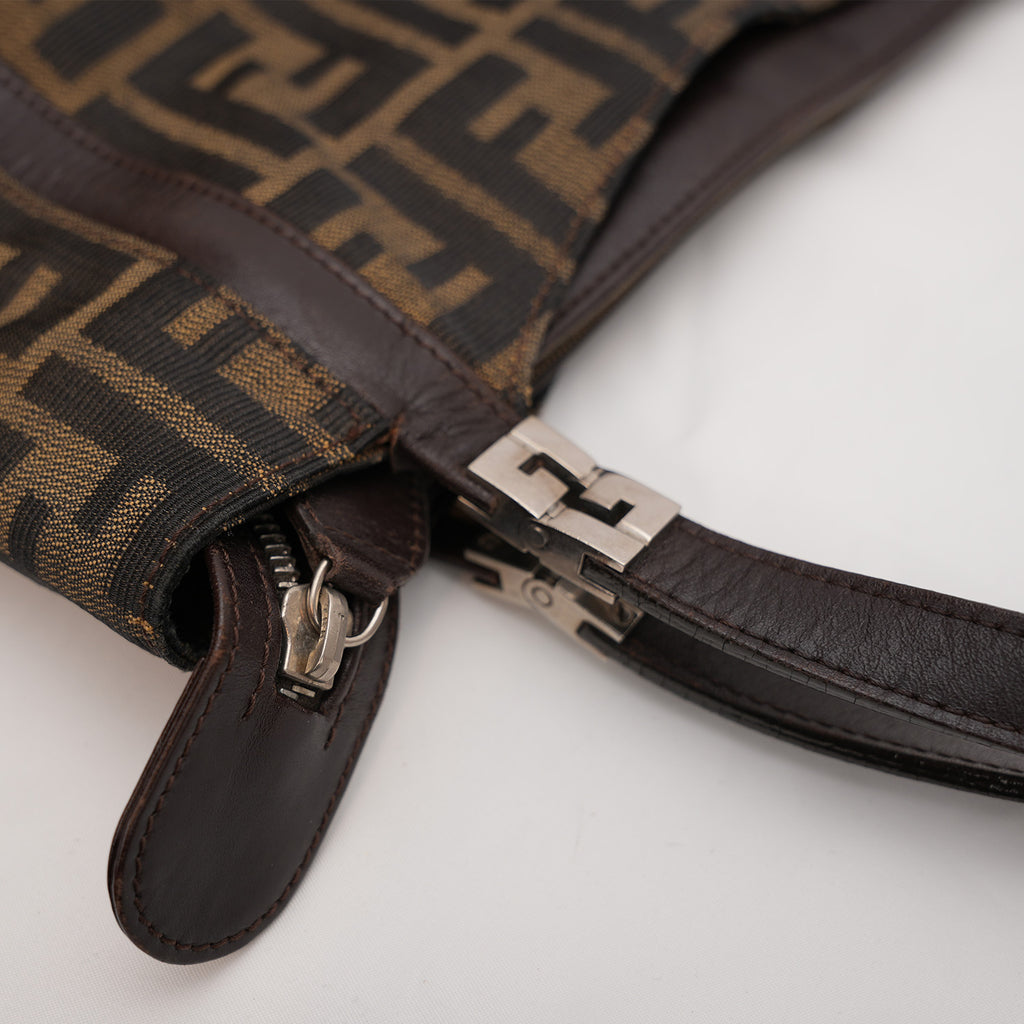 FENDI Borsa a mano in tessuto FF marrone