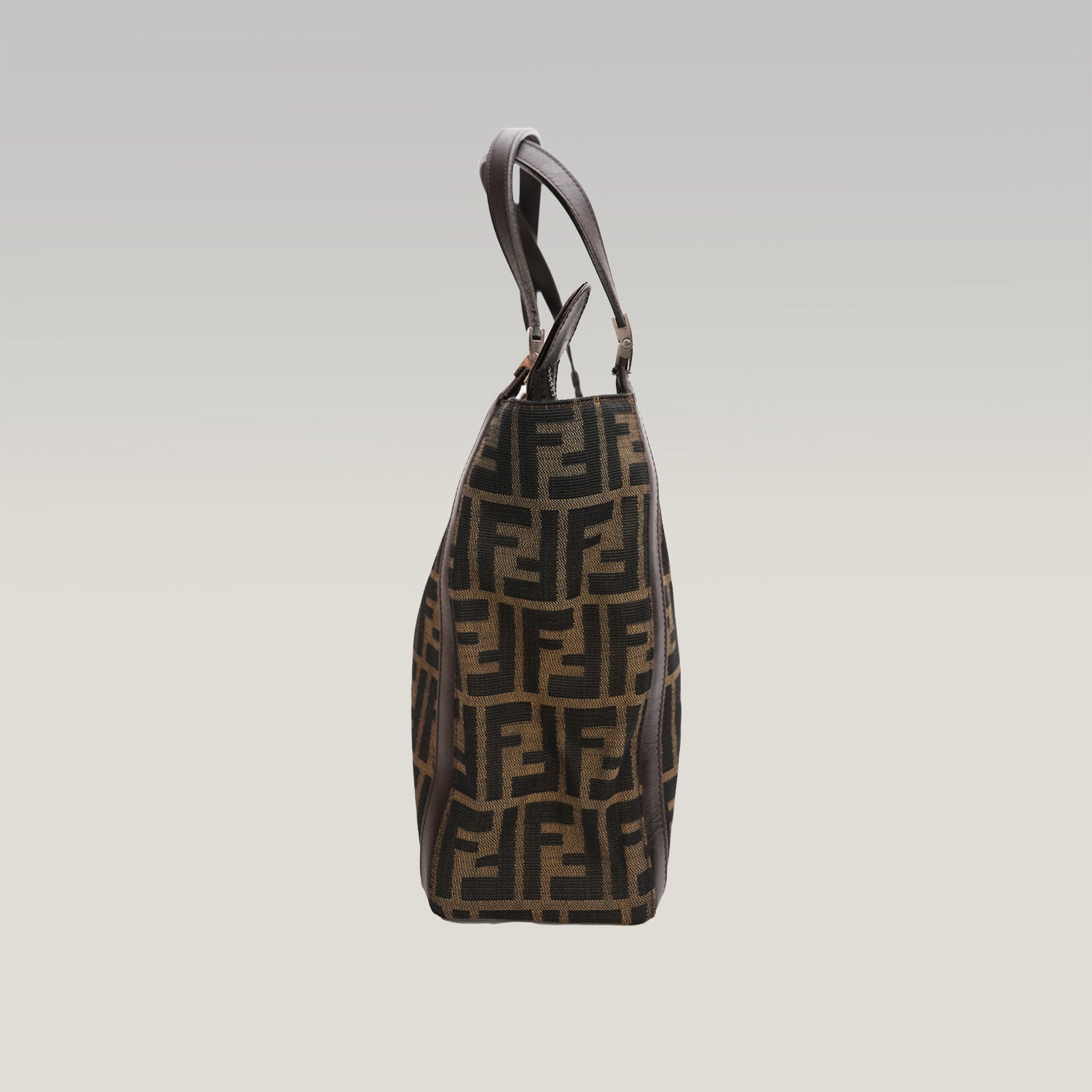 FENDI Borsa a mano in tessuto FF marrone