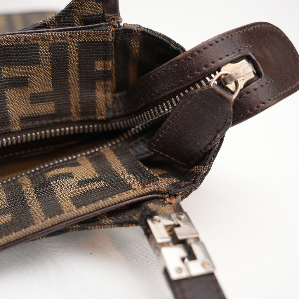 FENDI Borsa a mano in tessuto FF marrone