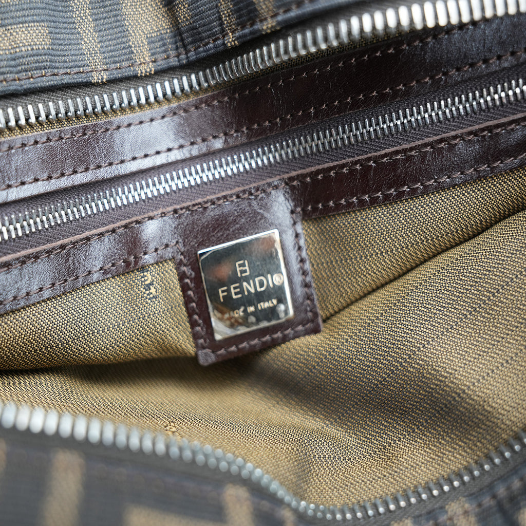 FENDI Borsa a mano in tessuto FF marrone
