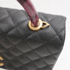 Chanel Coco Handle Media in Pelle Martellata Nera con Manico e Tracolla