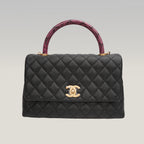 Chanel Coco Handle Media in Pelle Martellata Nera con Manico e Tracolla