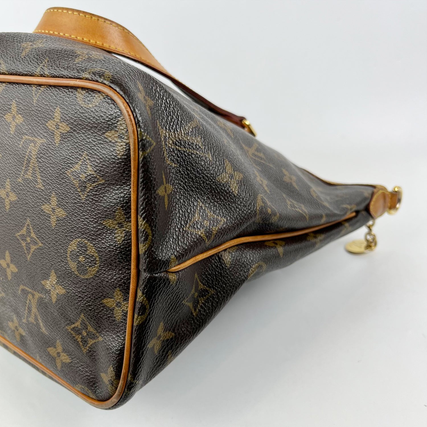 Louis Vuitton Palermo PM Borsa in Tela Monogram con Finiture in Pelle