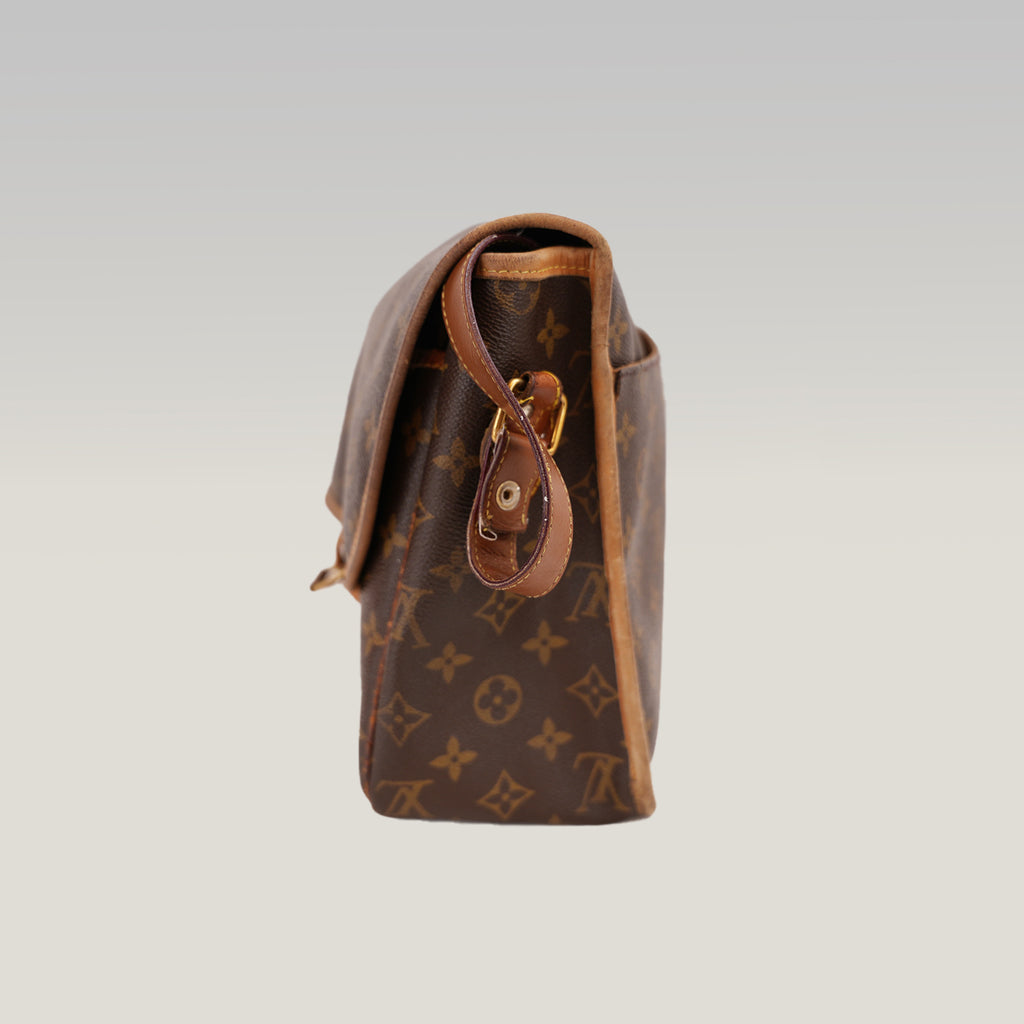 Louis Vuitton Gibecière MM Vintage Borsa a Tracolla in Tela Monogram Marrone