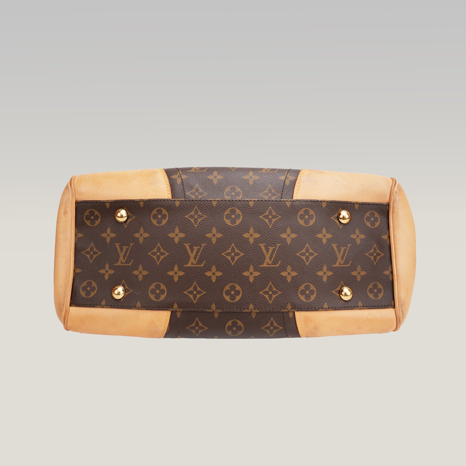 Louis Vuitton Beverly Monogram – Monogram Canvas Handbag with Leather Trim 