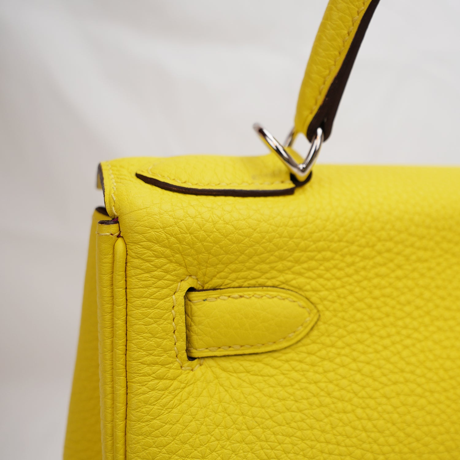 Hermès Kelly 28 con ferramenta argentata