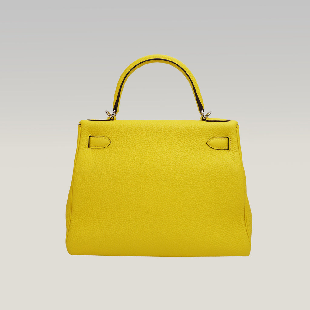 Hermès Kelly 28 con ferramenta argentata