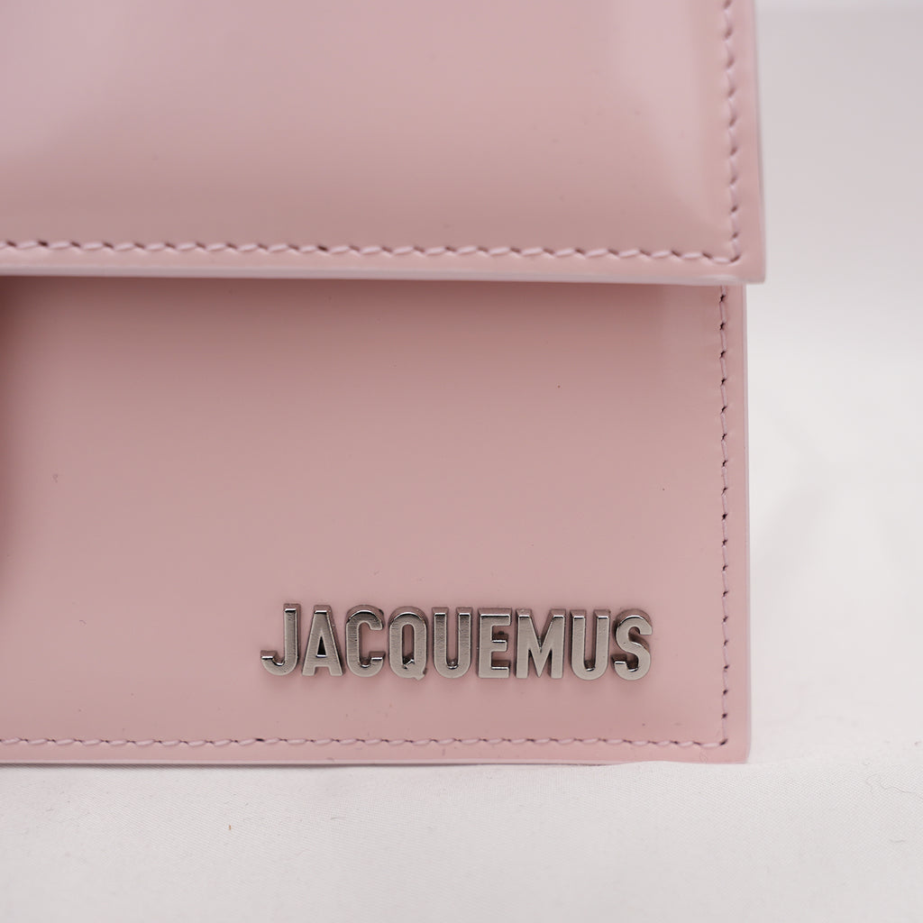Jacquemus Le Grand Bambino Rosa Pallido in Pelle Verniciata con Manico e Tracolla