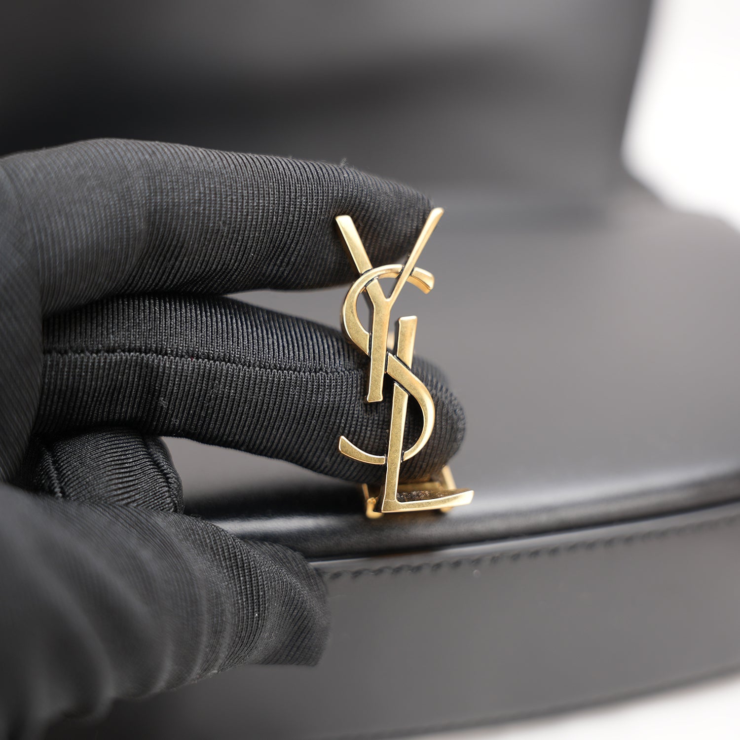 Saint Laurent YSL Voltaire Mini in Pelle Nera – Borsa a Spalla