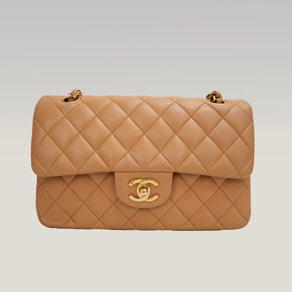 Chanel Classic Flap Borsa a Spalla in Pelle di Vitello Beige