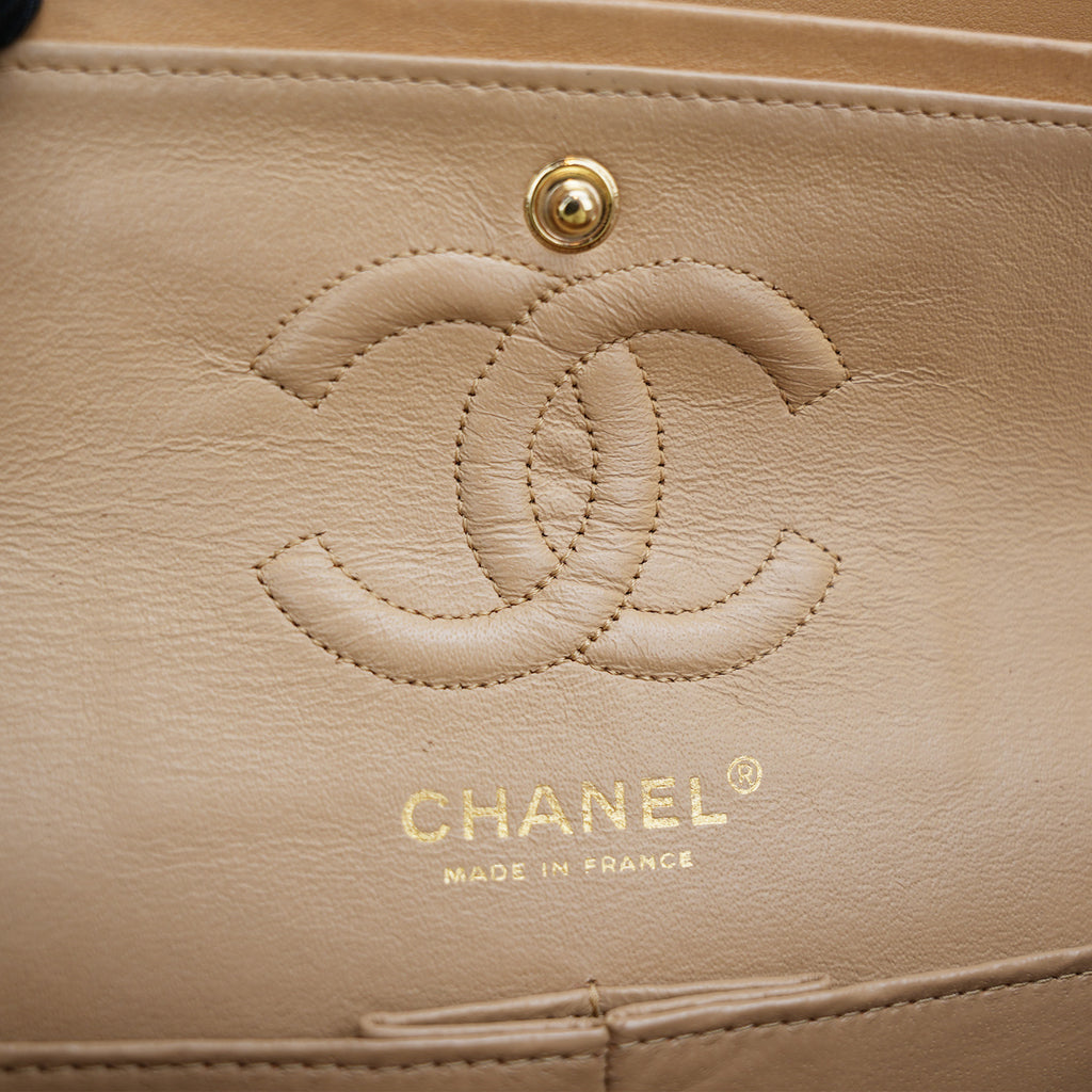 Chanel Classic Flap Borsa a Spalla in Pelle di Vitello Beige