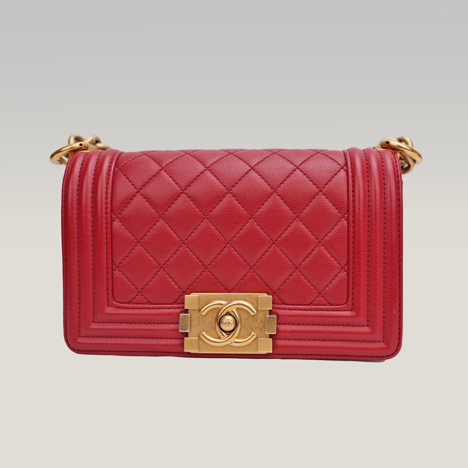 Chanel Le Boy red shoulder bag, size small 