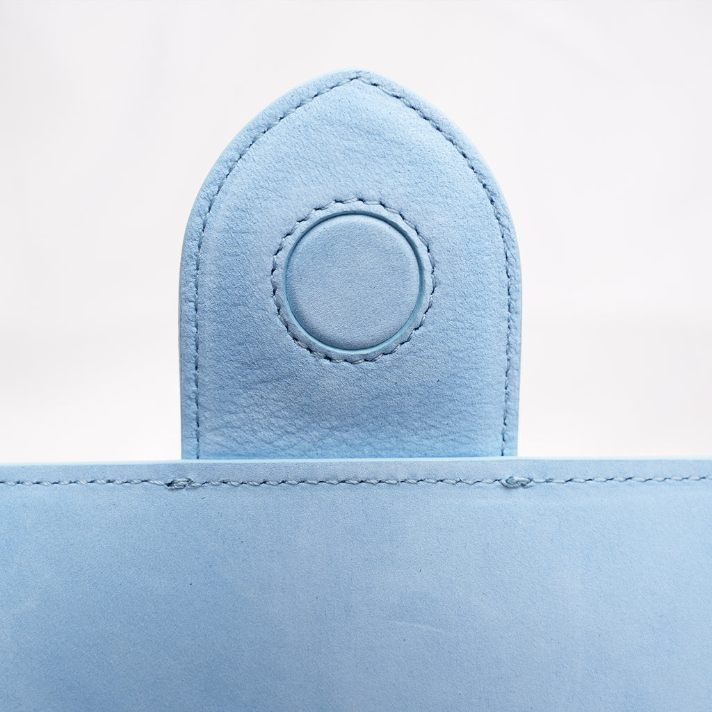 Jacquemus Le Grand Bambino Azzurro in Pelle con Manico