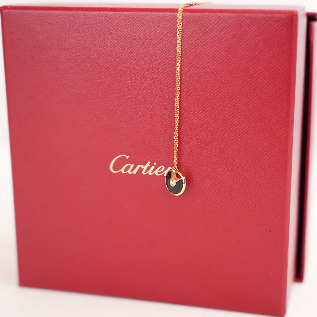 Cartier Amulette de Cartier Collana in Oro Rosa con Onice Nera e Diamante – Collana Donna