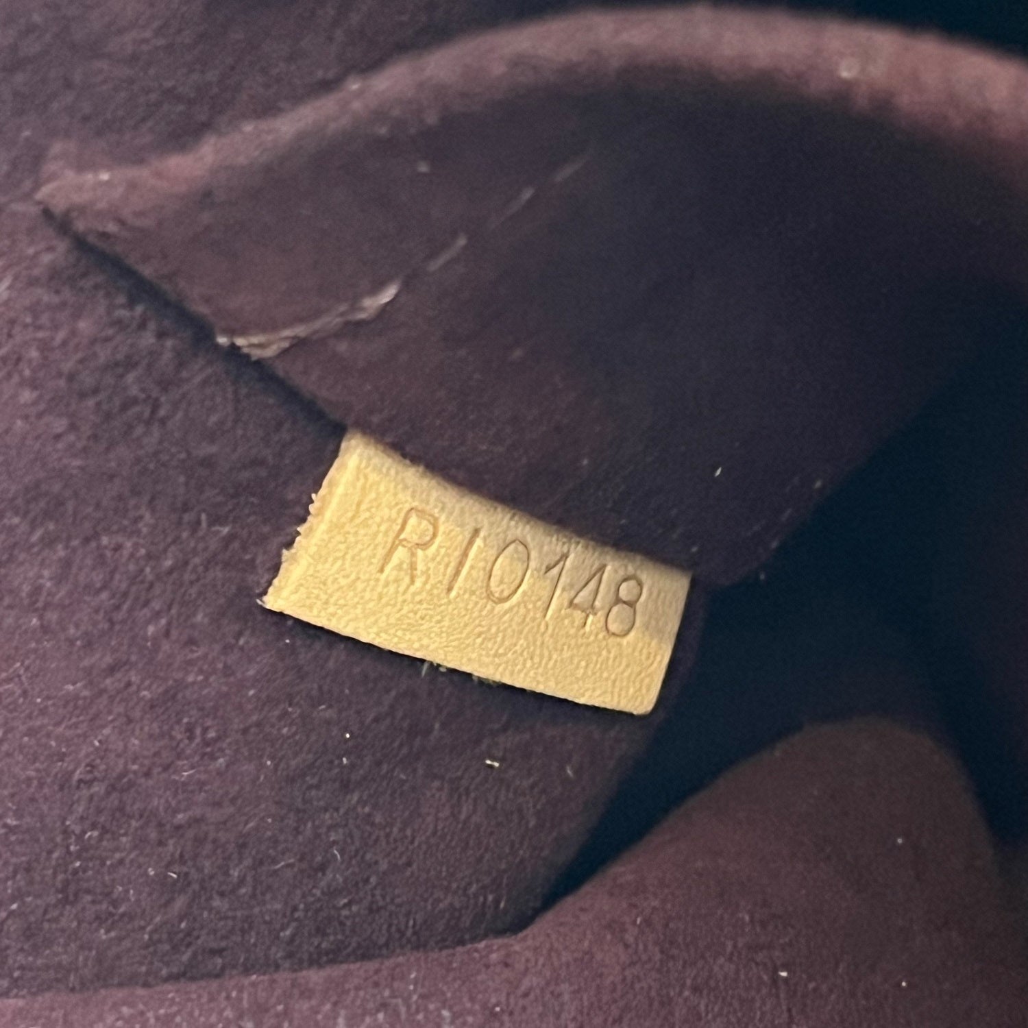 Louis Vuitton Montaigne Borsa Monogram in Tela con Doppi Manici e Tracolla