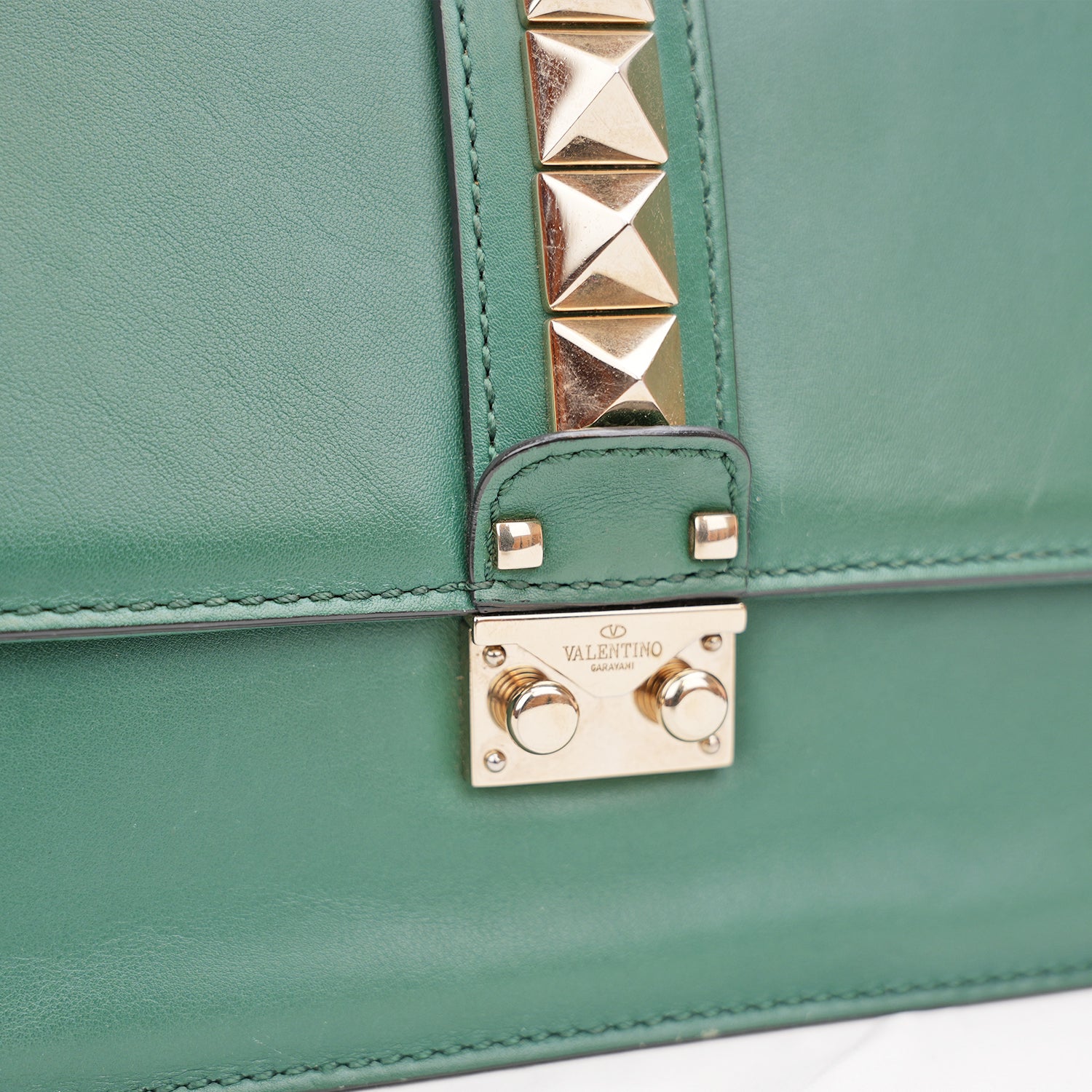 Valentino Garavani Rockstud Glam Lock Medium Leather Shoulder Bag Green Crossbody Bag