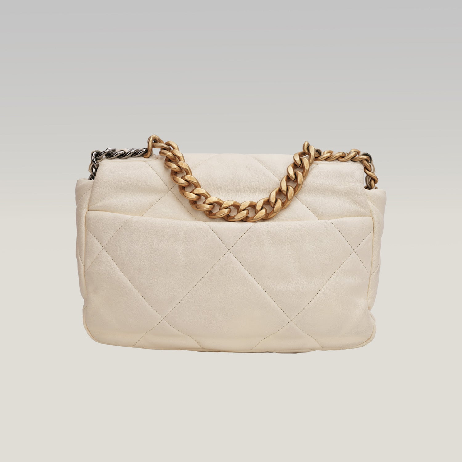 Chanel 19 Borsa a Spalla Bianca Trapuntata con Catena Oro e Argento