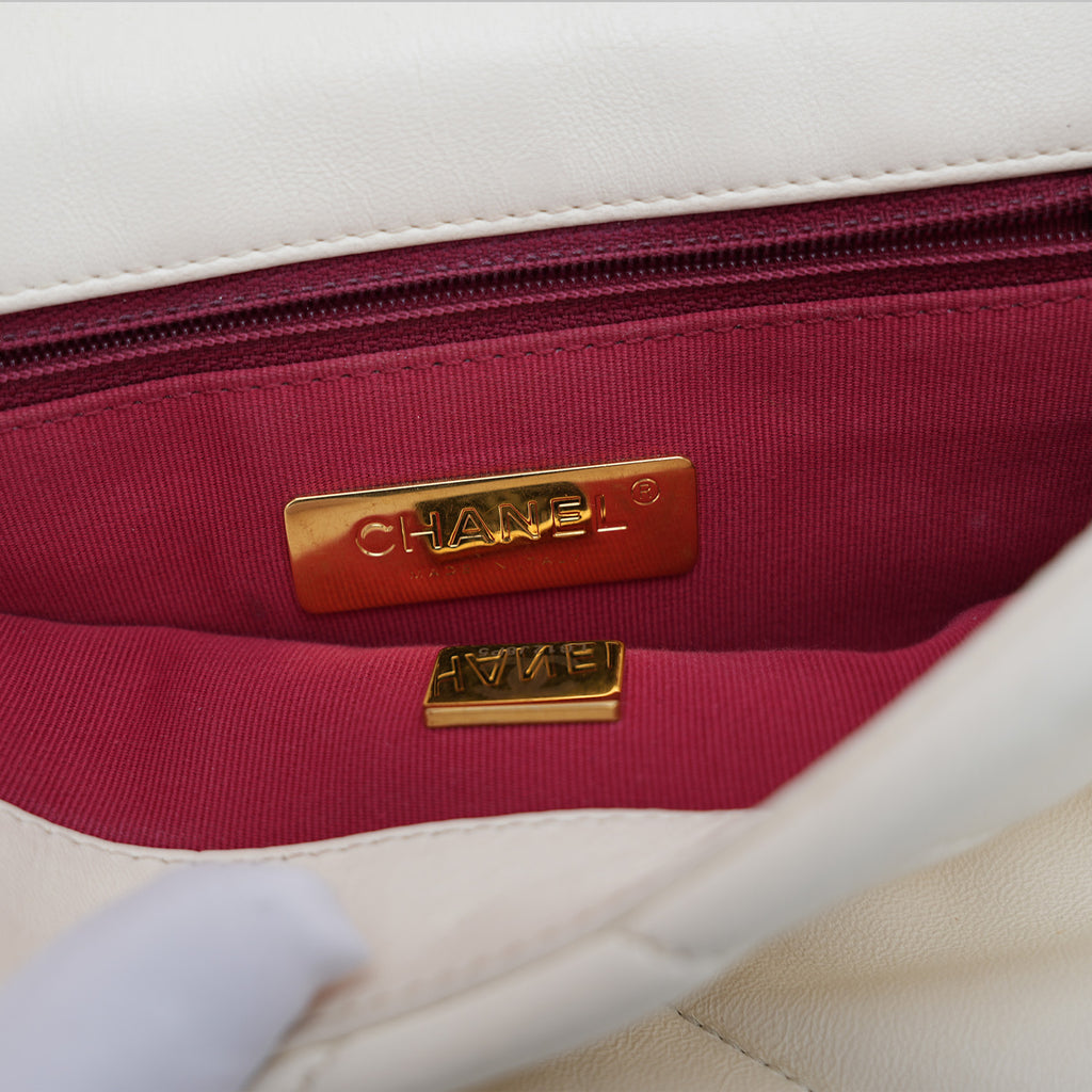 Chanel 19 Borsa a Spalla Bianca Trapuntata con Catena Oro e Argento