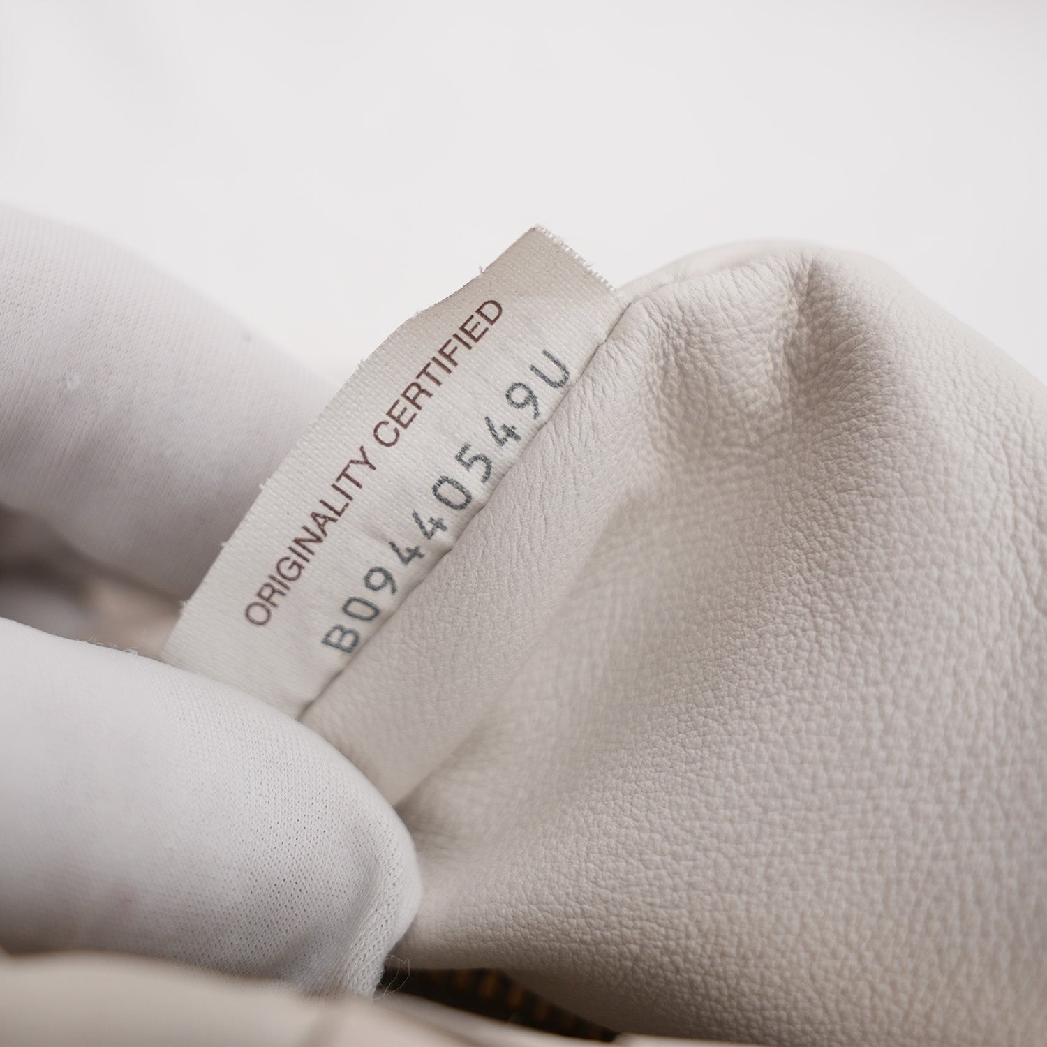 Bottega Veneta Jodie Mini White – Woven Knot Bag 