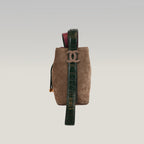 Chanel 26B CC Loop Small Bucket Bag in Suede Beige Scuro con Pelle Nera e Hardware Dorato