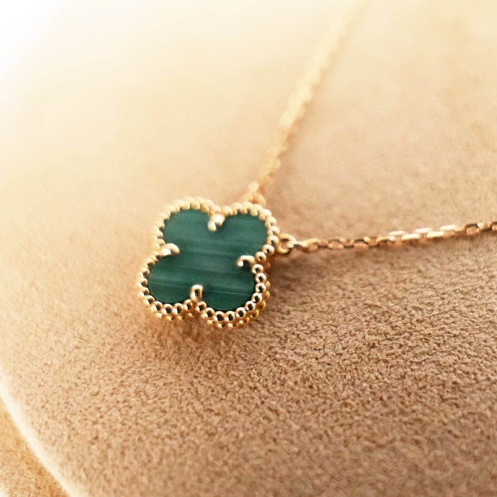 Van Cleef & Arpels Vintage Alhambra Collana 1 Motivo in Turchese e Oro Giallo 18K 2021