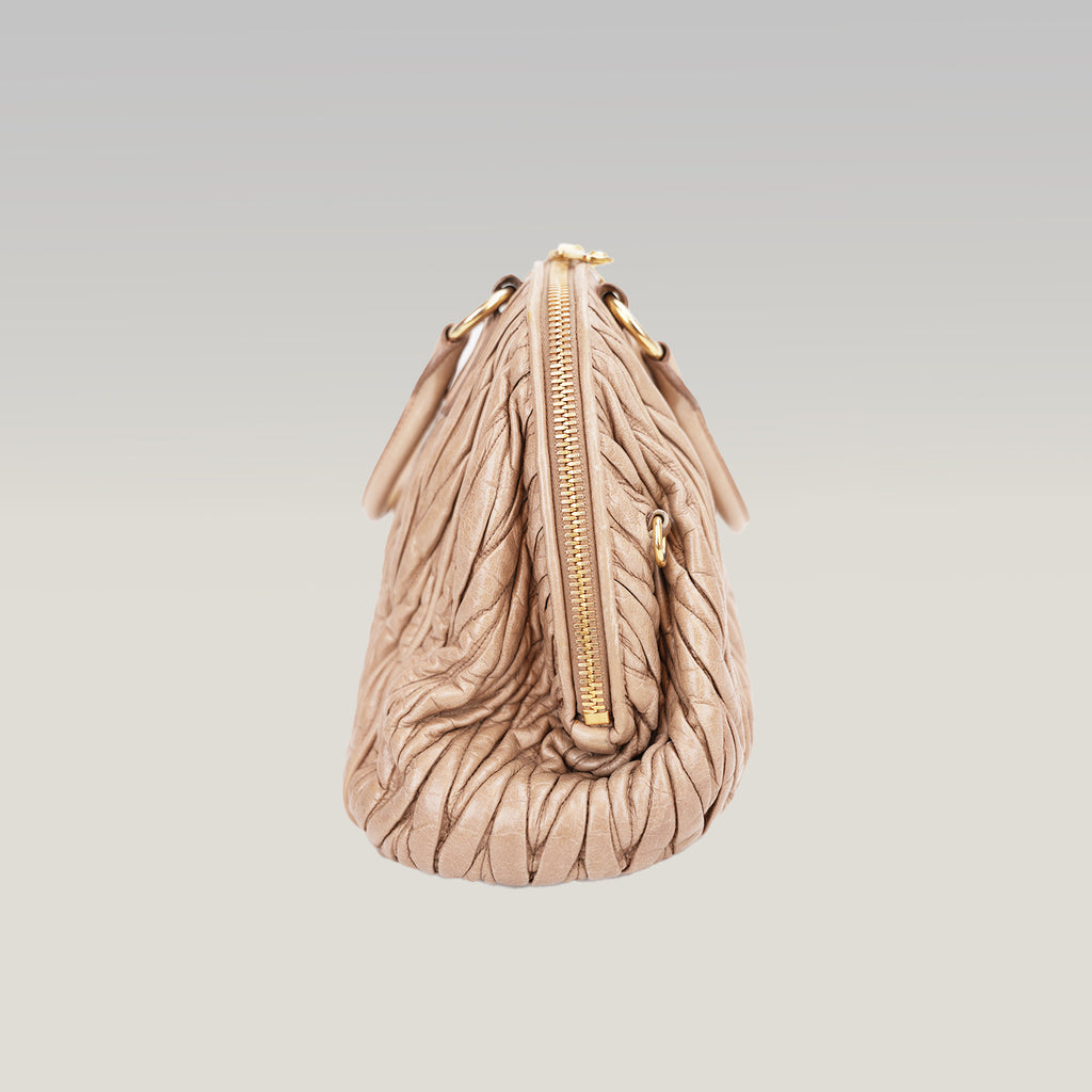 Miu Miu Matelassé Pink Beige Leather Small Handbag Gold Hardware Vintage Style