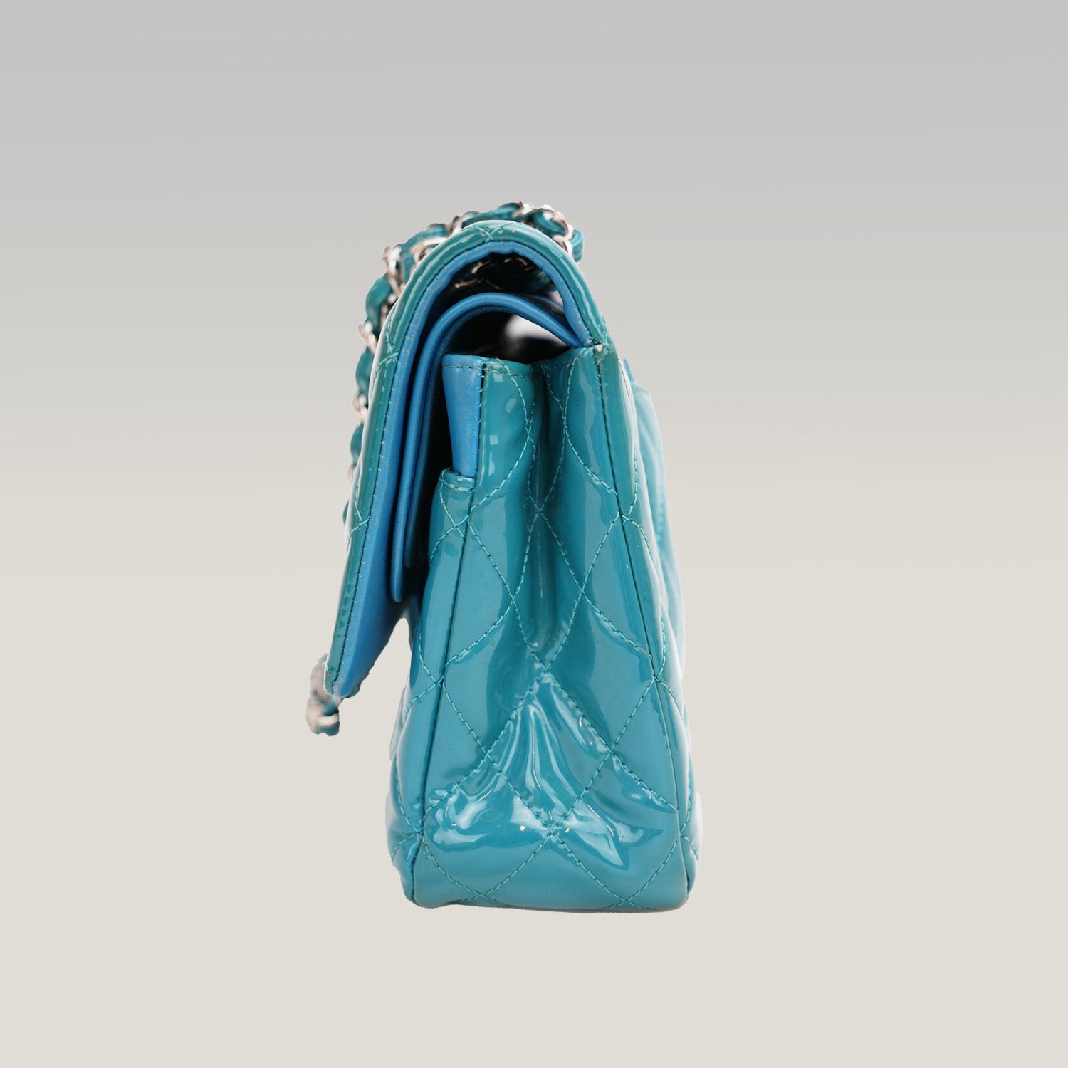 Chanel Classic Flap in blue quilted with diamond pattern 