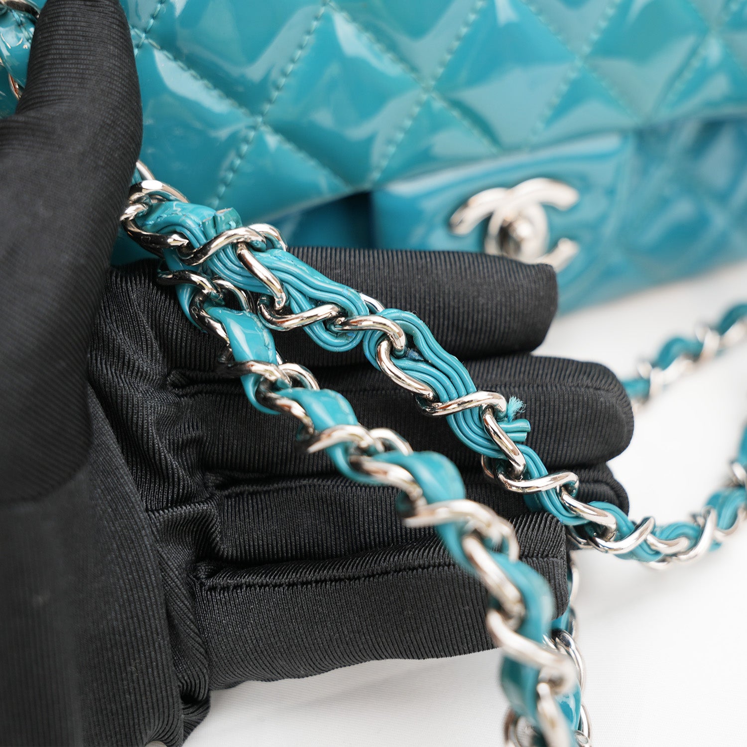 Chanel Classic Flap blu trapuntata con motivo a rombi