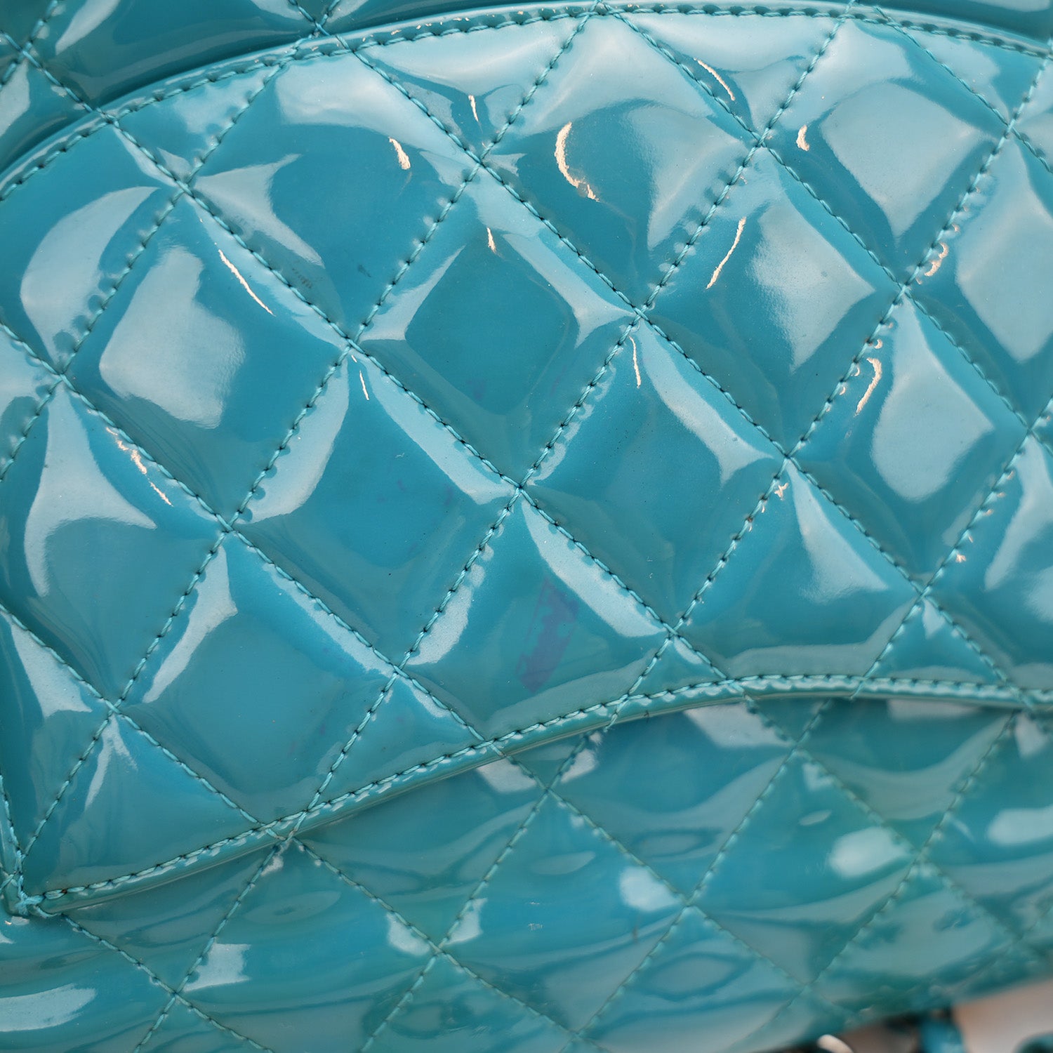 Chanel Classic Flap blu trapuntata con motivo a rombi