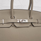 Hermès Birkin 35 in Trench-colored leather 