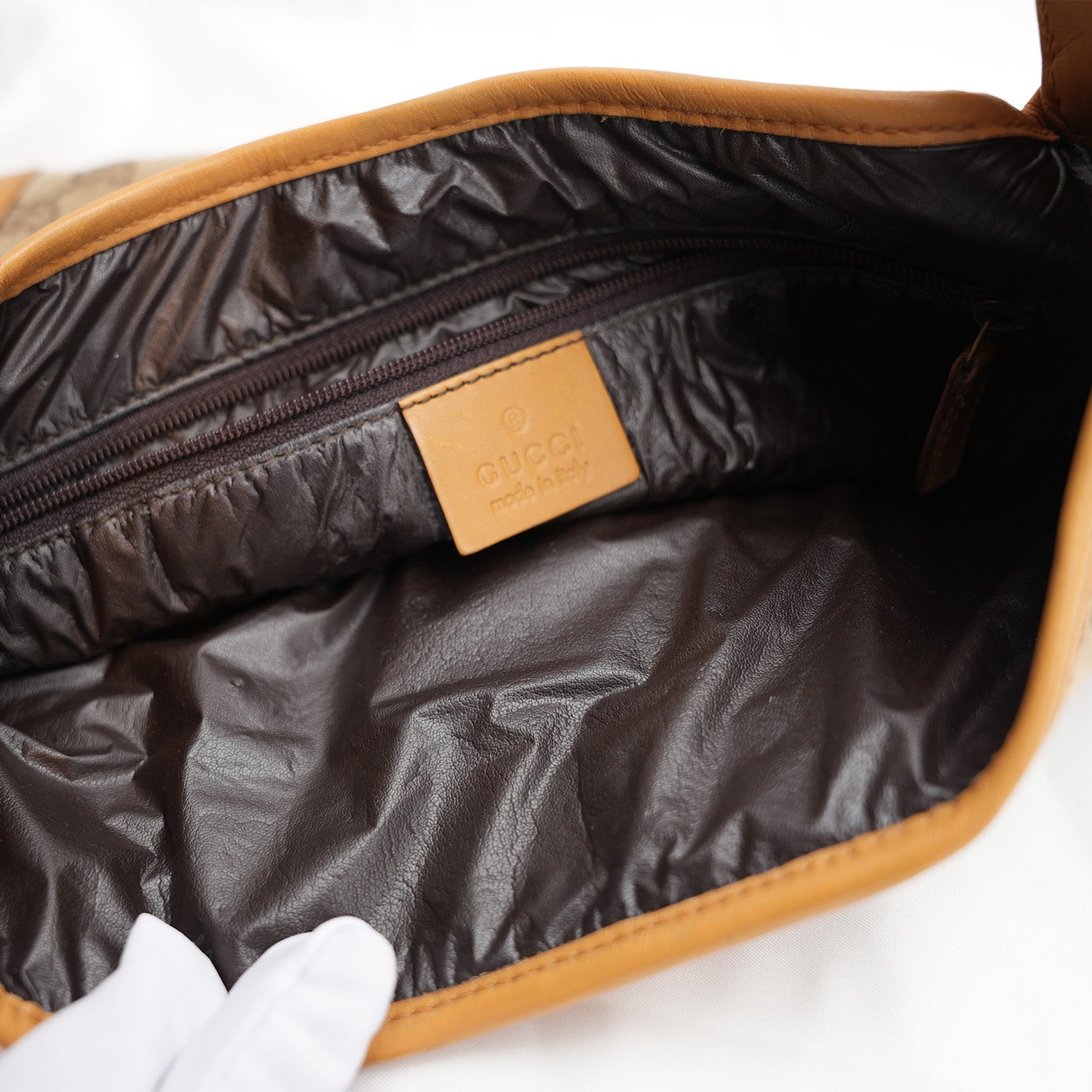 Gucci Jackie 1961 – borsa a spalla GG Supreme con fascia Web gialla