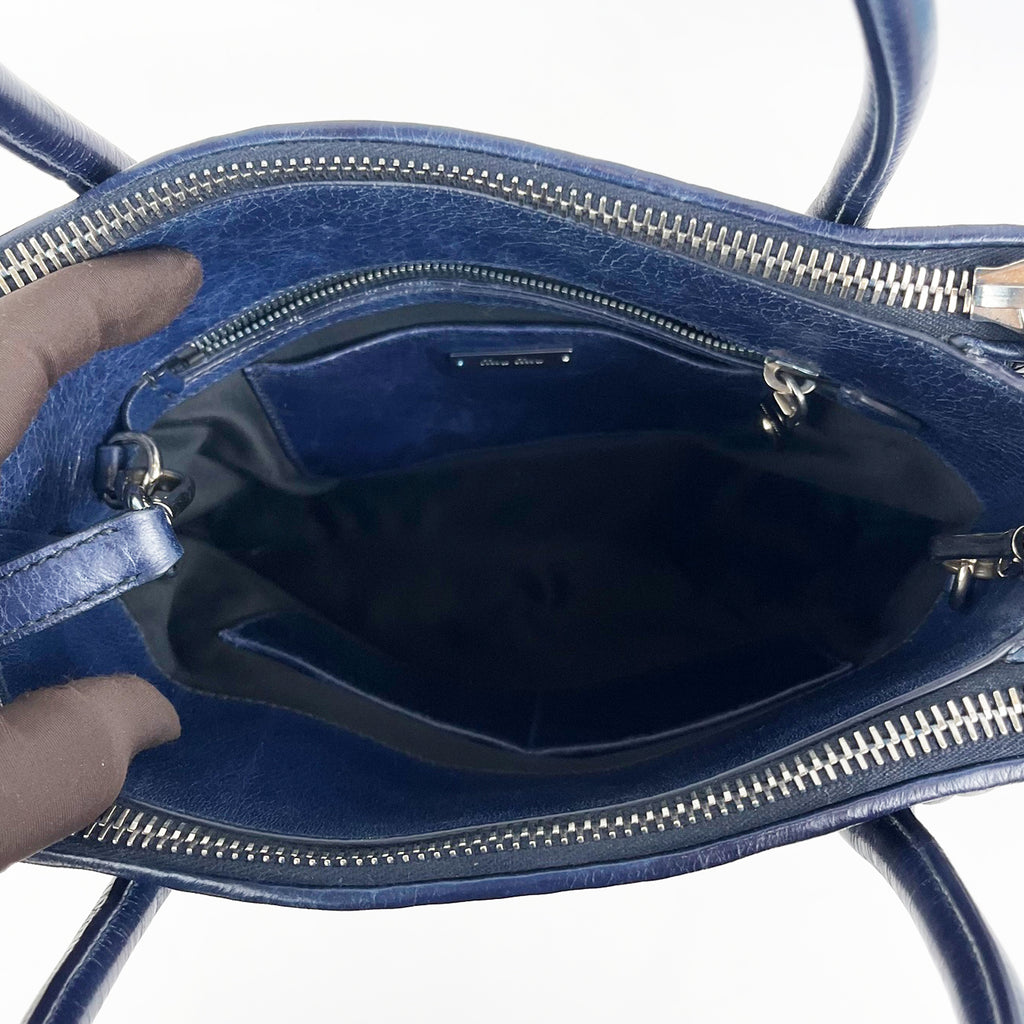 Miu Miu Borsa a Mano in Pelle Matelassé Blu con Tracolla