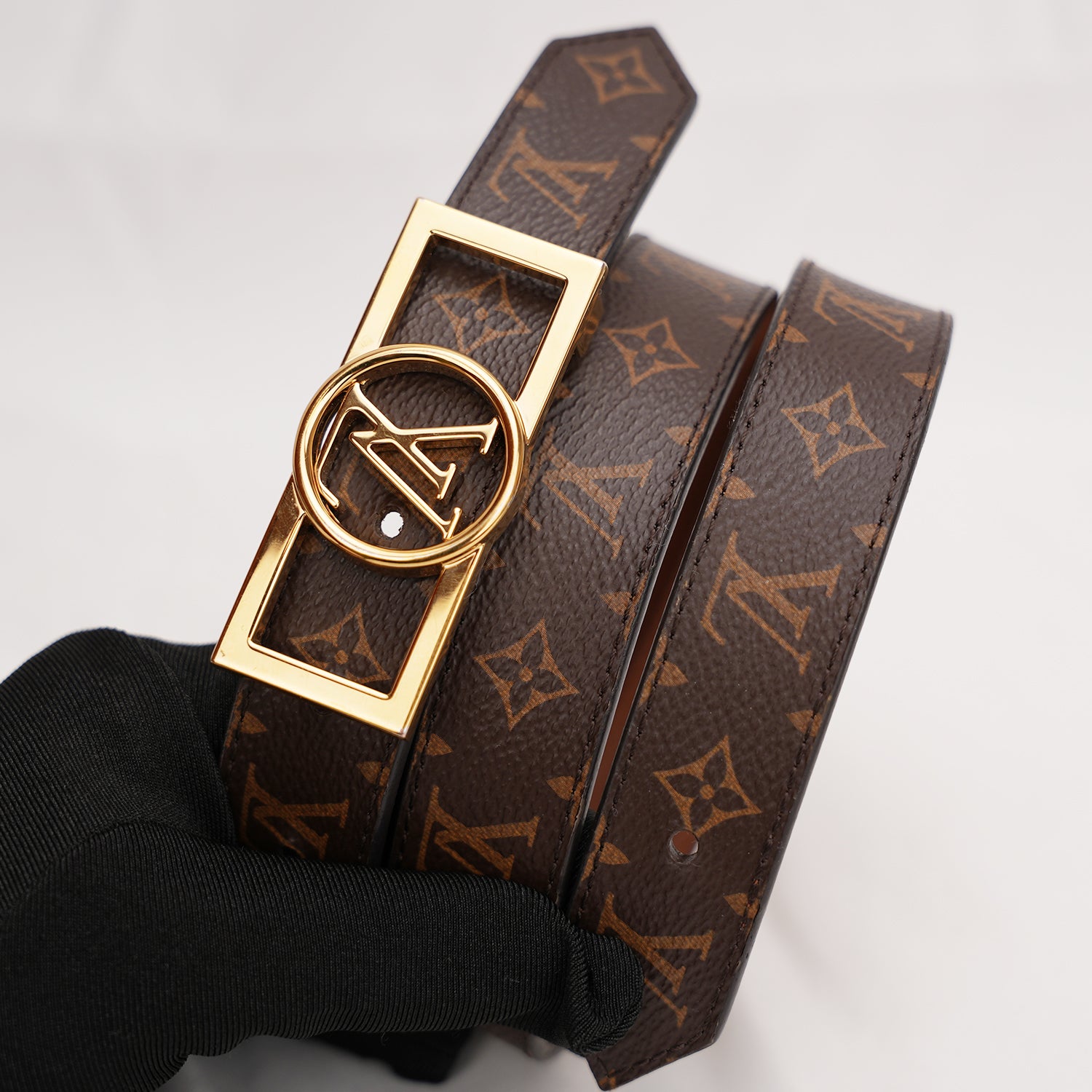 Louis Vuitton cintura Monogram con fibbia oro misura 70 cm