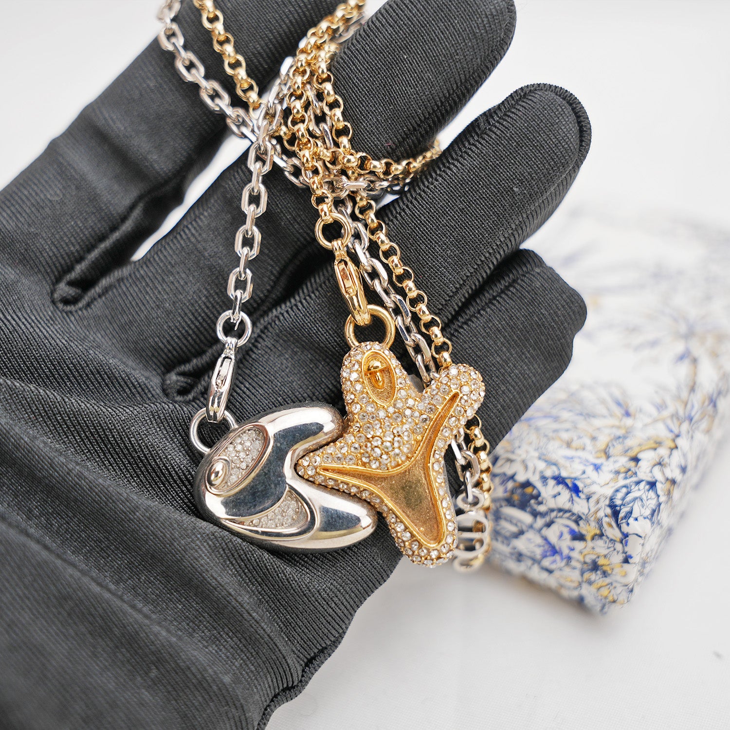 Dior Collana doppio uso con charms – Nuova con cartellino