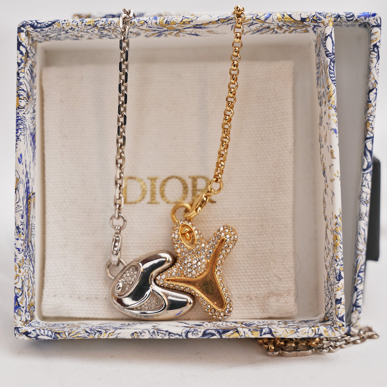 Dior Collana doppio uso con charms – Nuova con cartellino