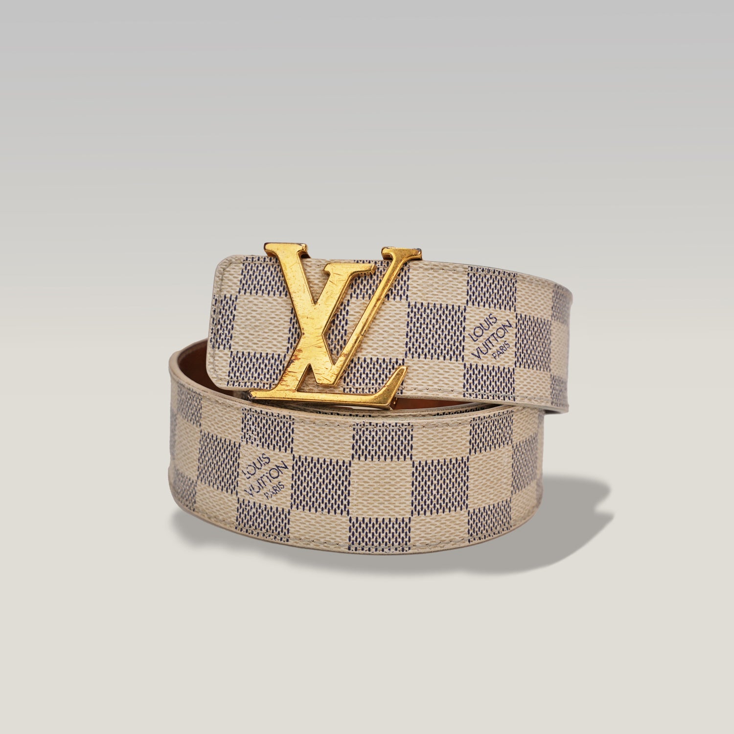 Louis Vuitton cintura Damier Azur con fibbia LV oro misura 80 cm