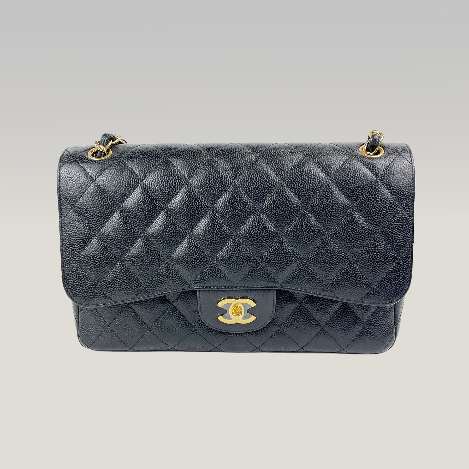 Chanel Classic Flap Bag Jumbo 30 in Pelle di Agnello Nera con Catena Dorata