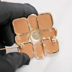 Chanel Spilla Fiore con Logo CC Smaltato