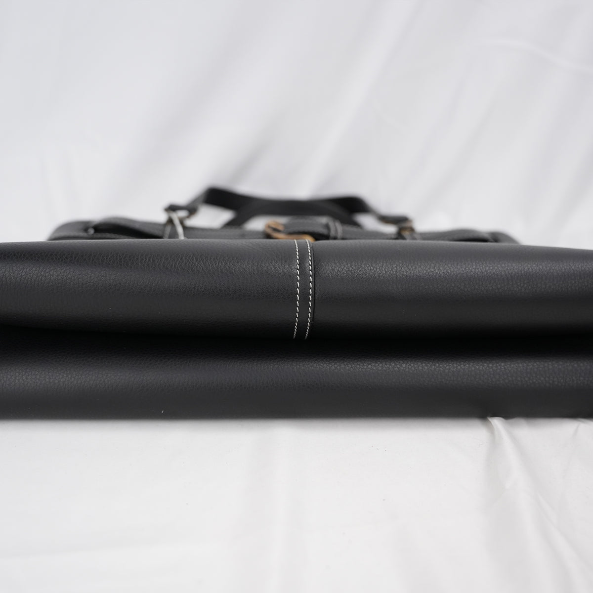 Christian Dior Vintage Tote Orizzontale in Pelle Nera con Cintura