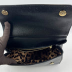 Borsa Dolce & Gabbana Sicily Media Nera in Pelle Dauphine con Dettagli Dorati – 26 cm