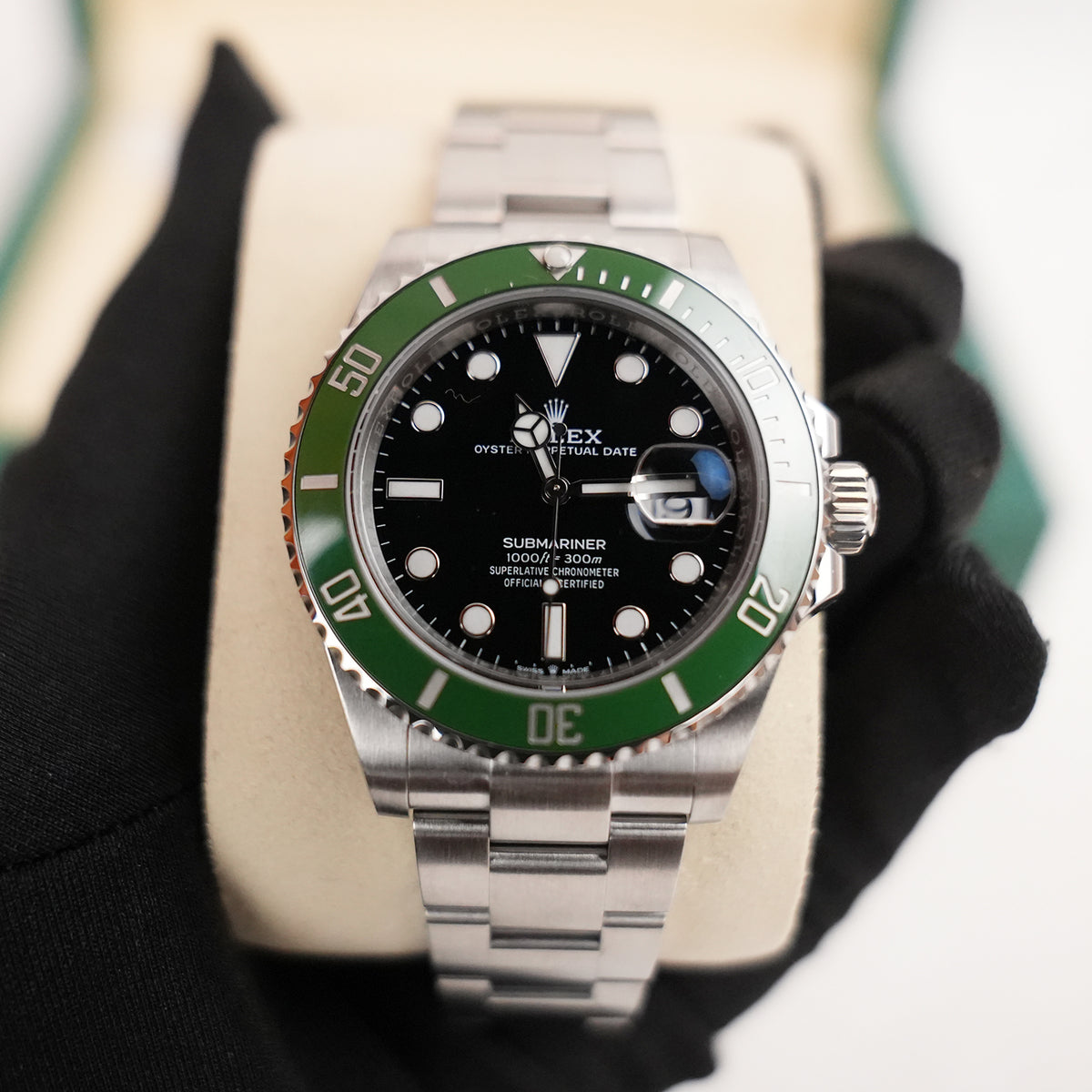 Rolex Submariner Date 126610LV-0002 41 mm in Acciaio Oystersteel con Lunetta Verde – 2024