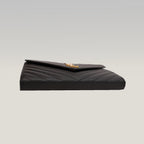 Pochette Saint Laurent Monogram Nera in Pelle Matelassé Chevron con Logo YSL Dorato