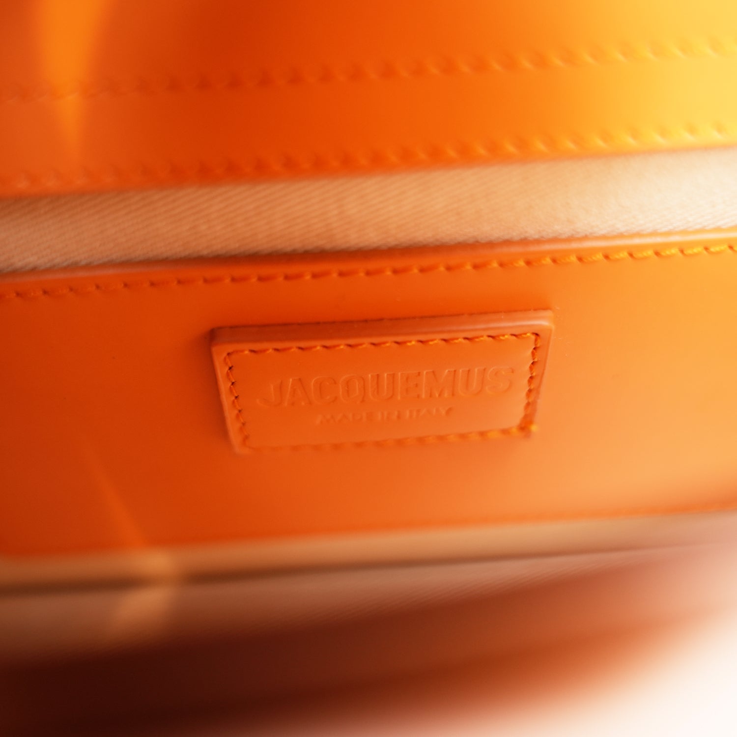 Jacquemus Le Grand Bambino Borsa in Pelle Arancione con Tracolla