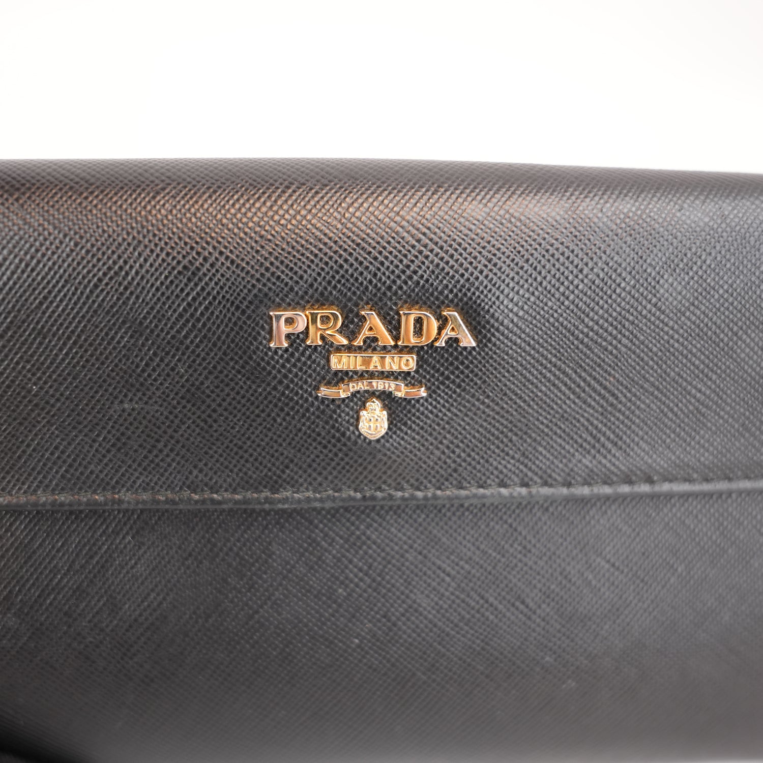 Prada Portafoglio Continental in Pelle Saffiano Nera con Logo Dorato