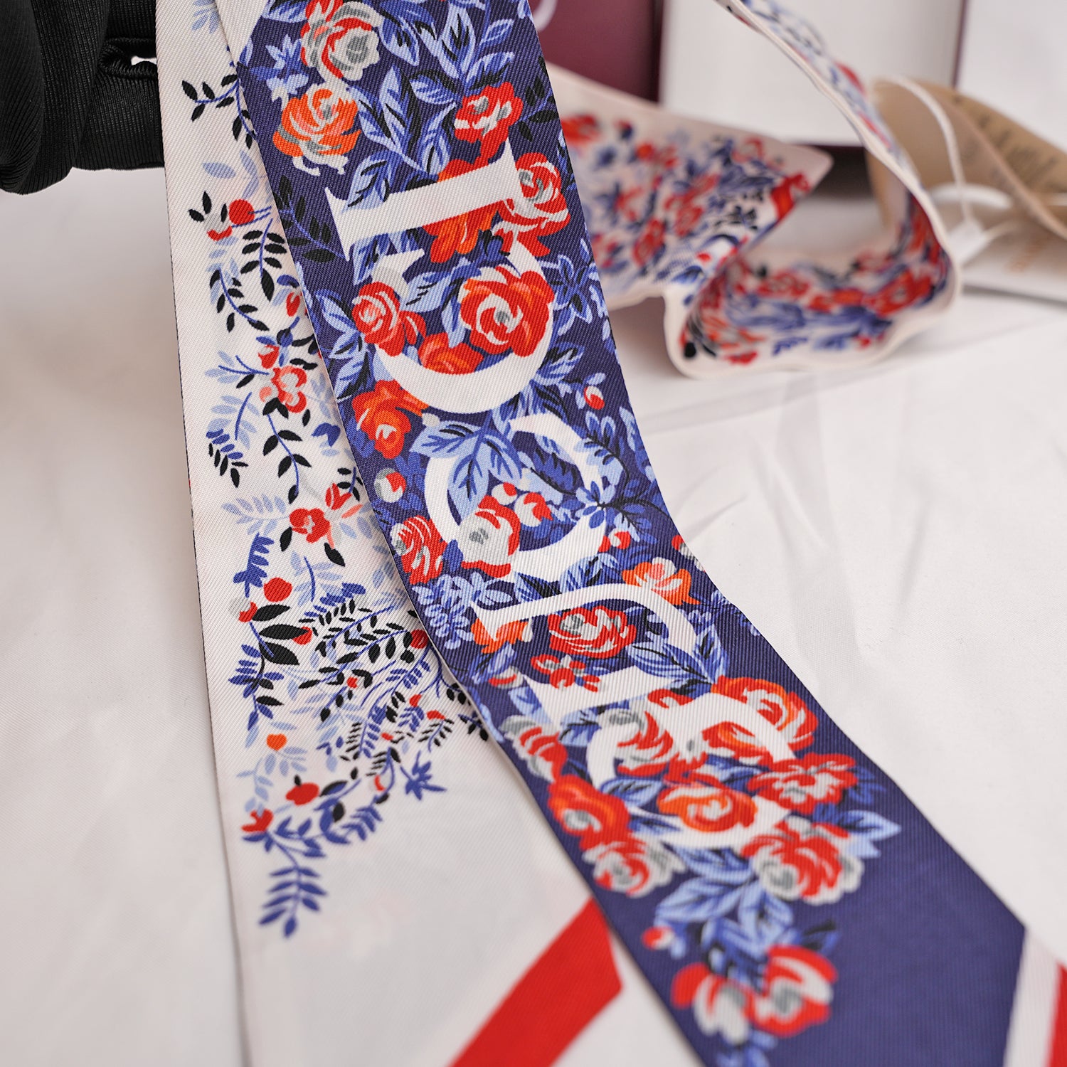 Gucci Floral Silk Twilly – Thin Bag Scarf 