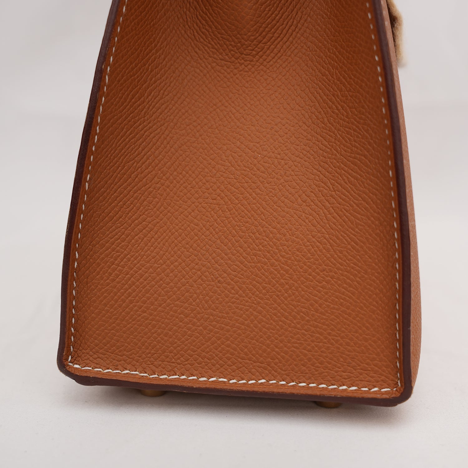 Hermès Kelly 25-Color Gold With Gold Hardware 