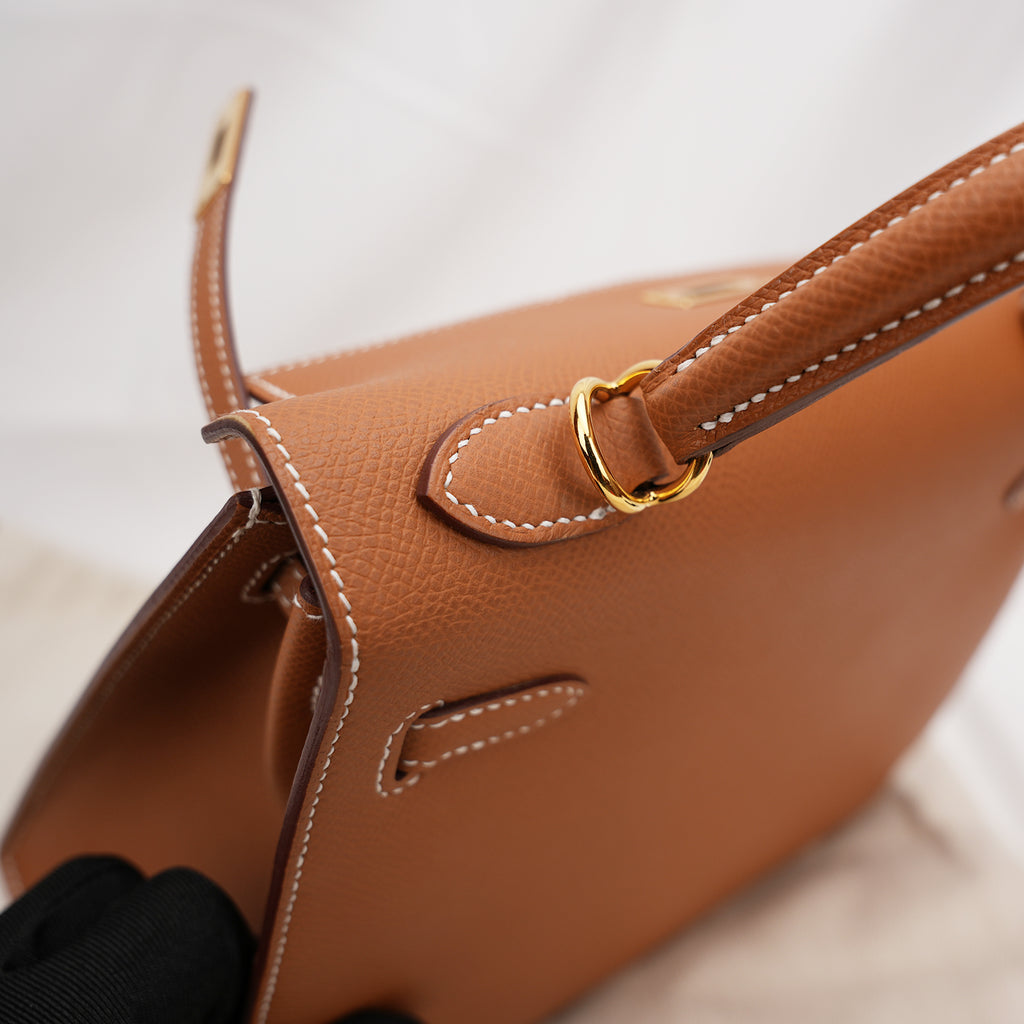 Hermès Kelly 25-Color Gold With Gold Hardware 