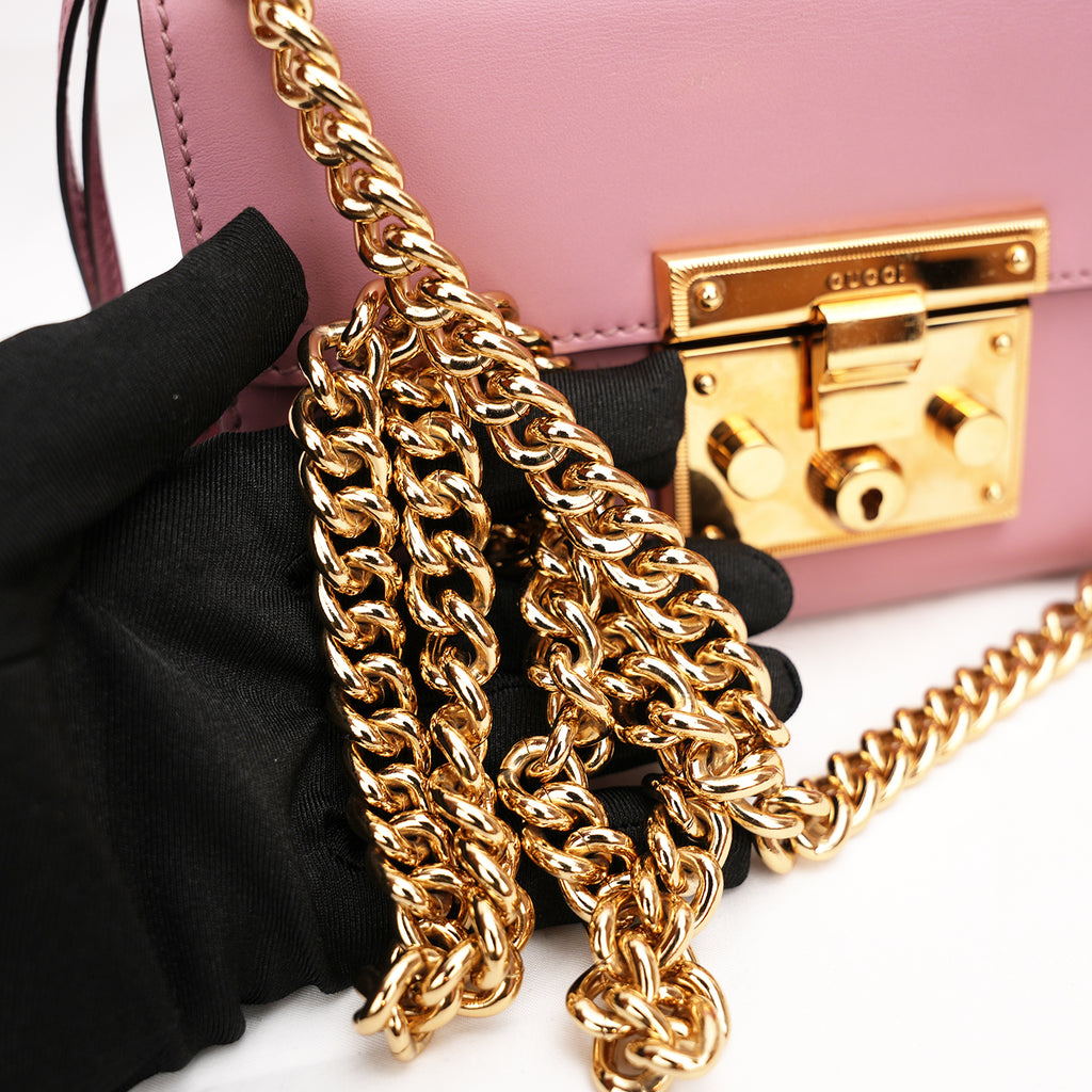 Gucci Padlock shoulder bag in pelle rosa con catena dorata
