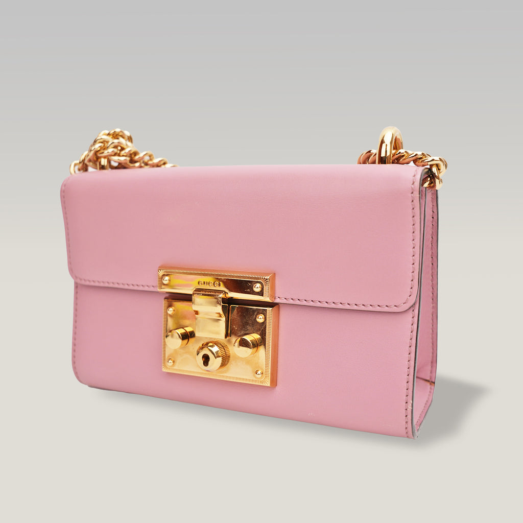 Gucci Padlock shoulder bag in pelle rosa con catena dorata