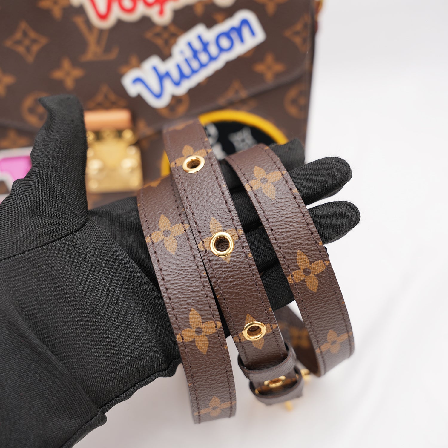 Louis Vuitton Metis Pochette Monogram Limited Edition con Patch Multicolor